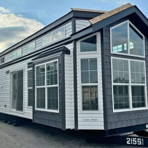 2021 Country Manor